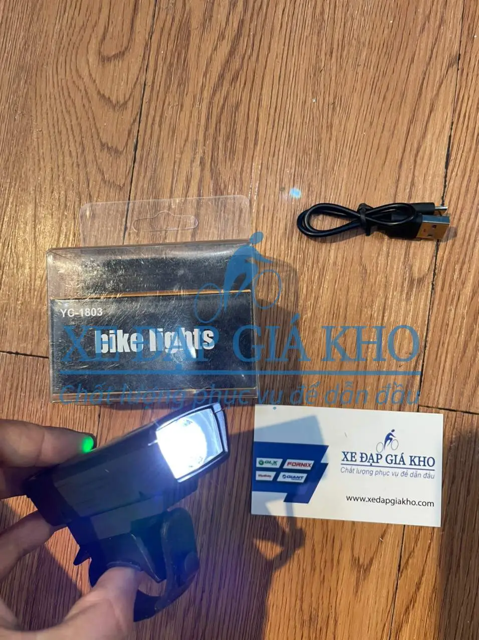 Đèn trước YC-1803