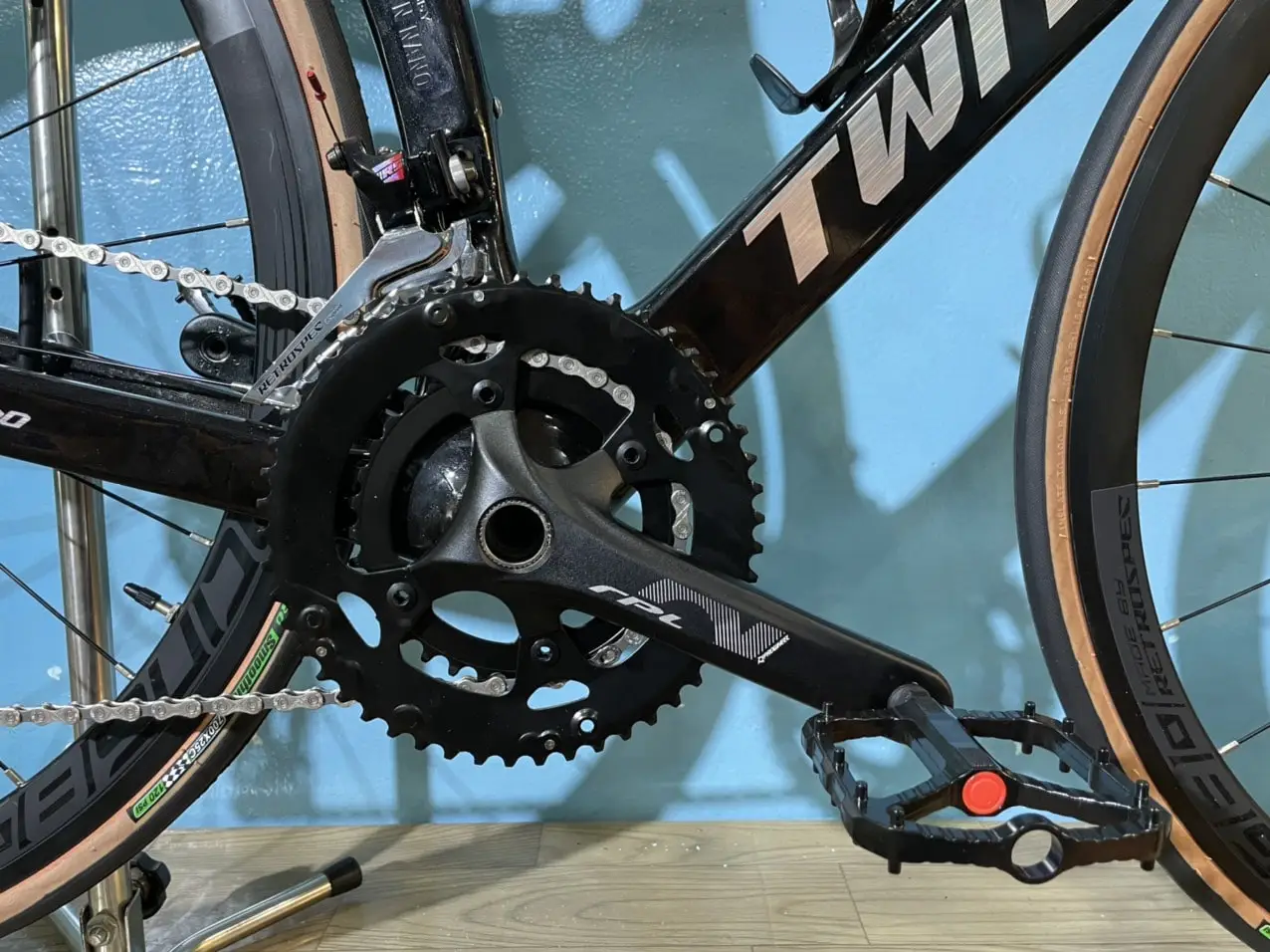 Xe Đạp Đua Twitter Sniper Pro RETROSPEC 22S