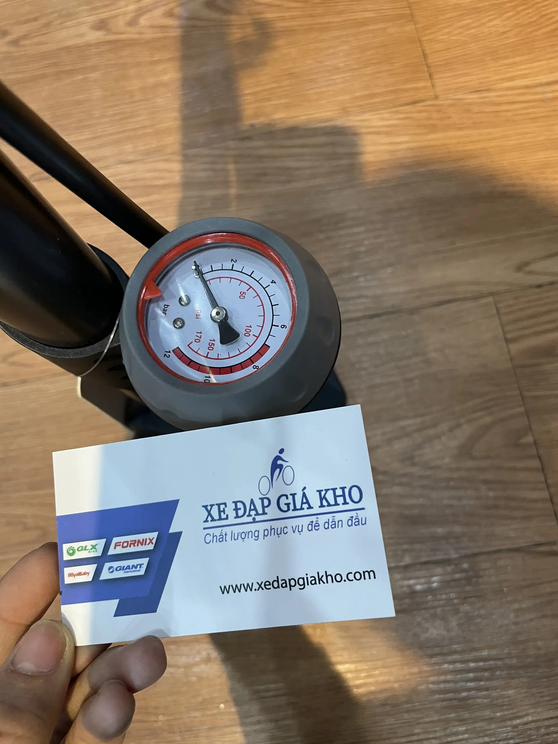 Ống Bơm Saho Có Đồng Hồ SP111 Cho Xe Đạp