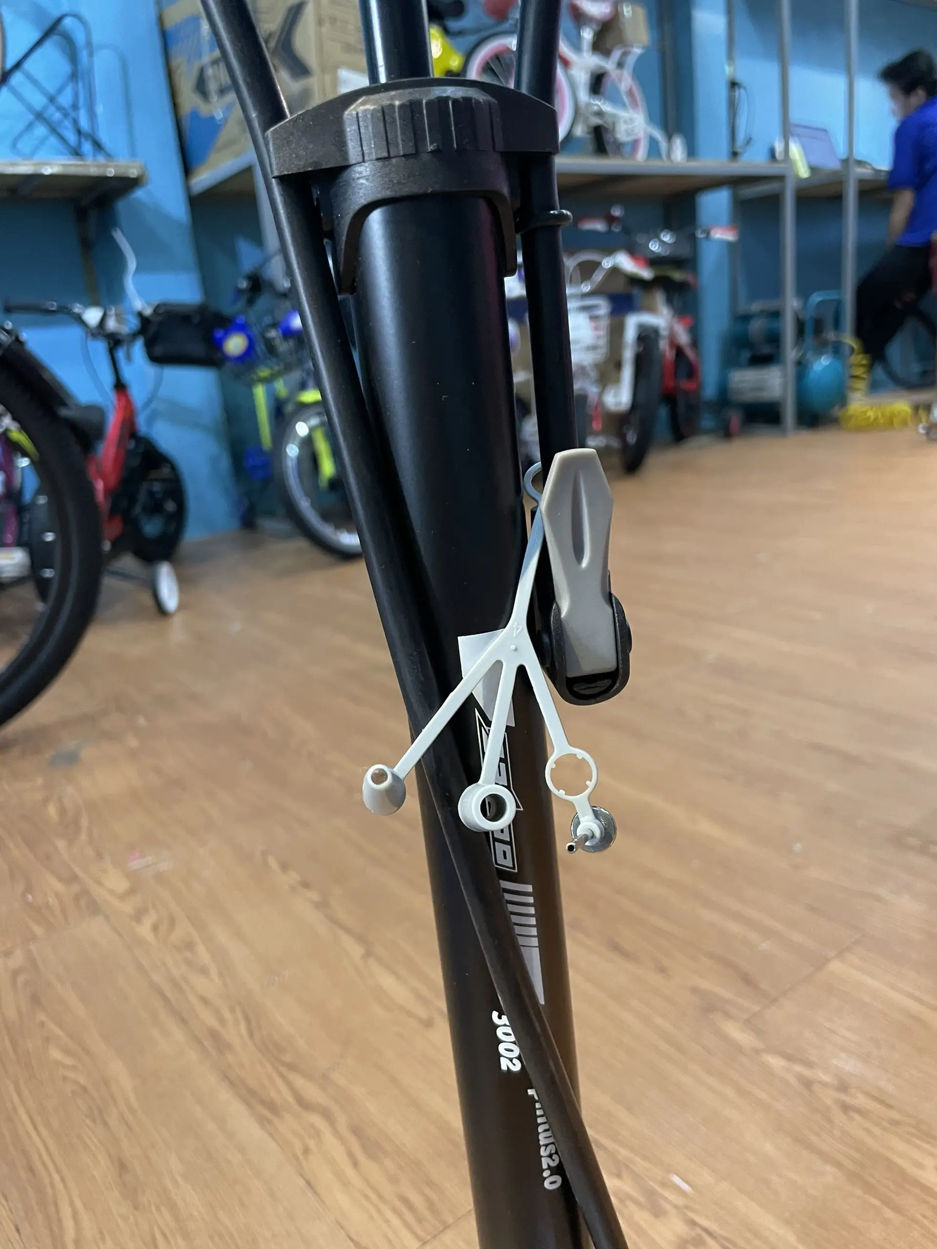 Ống Bơm Saho Có Đồng Hồ SP111 Cho Xe Đạp