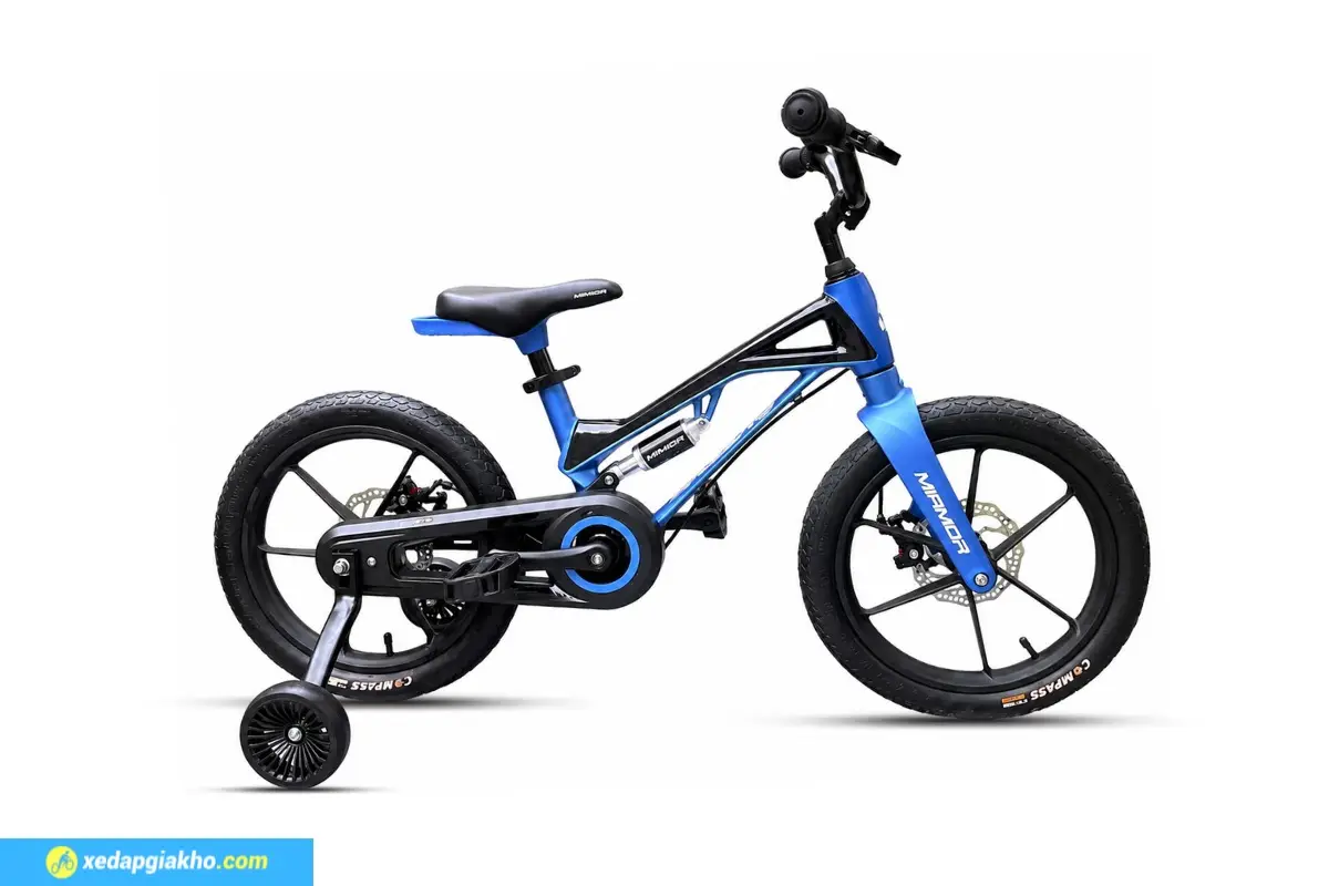 Xe Đạp Trẻ Em Bé Trai Miamor Venus 16 Inch 3 Xe đạp trẻ em bé trai Miamor Venus 16 inch được thiết kế năng động cùng màu sắc bắt mắt