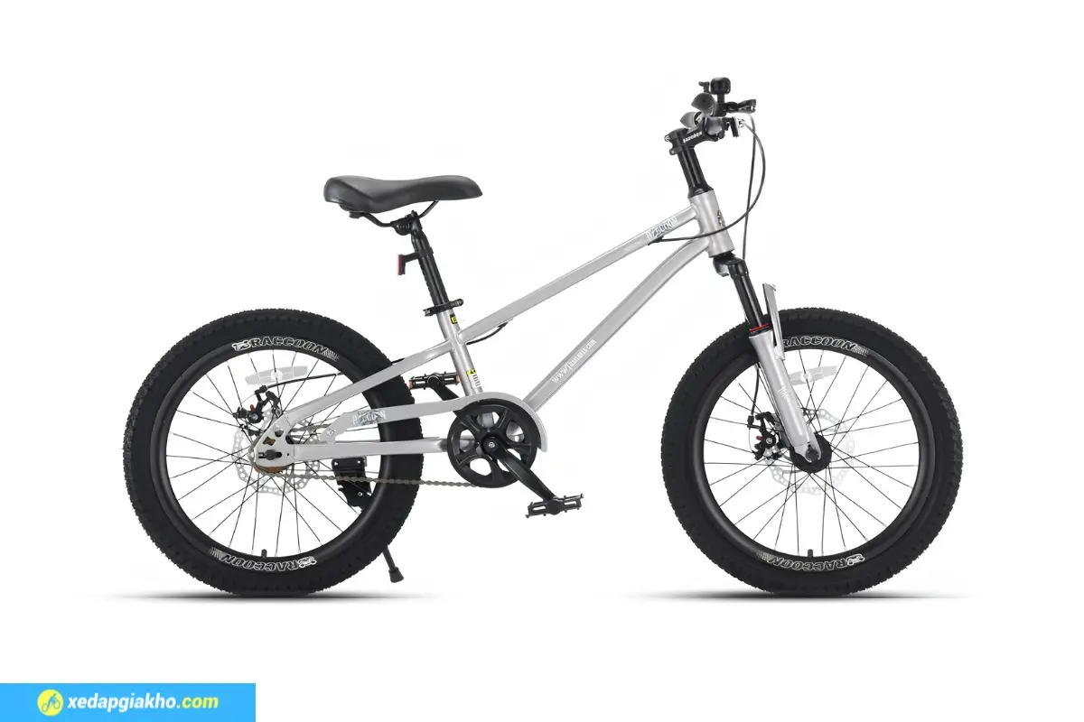 Xe Đạp Địa Hình Trẻ Em Raccoon Nelson 22 Inch 2 Xe đạp trẻ em Raccoon Nelson 22 inch màu ghi